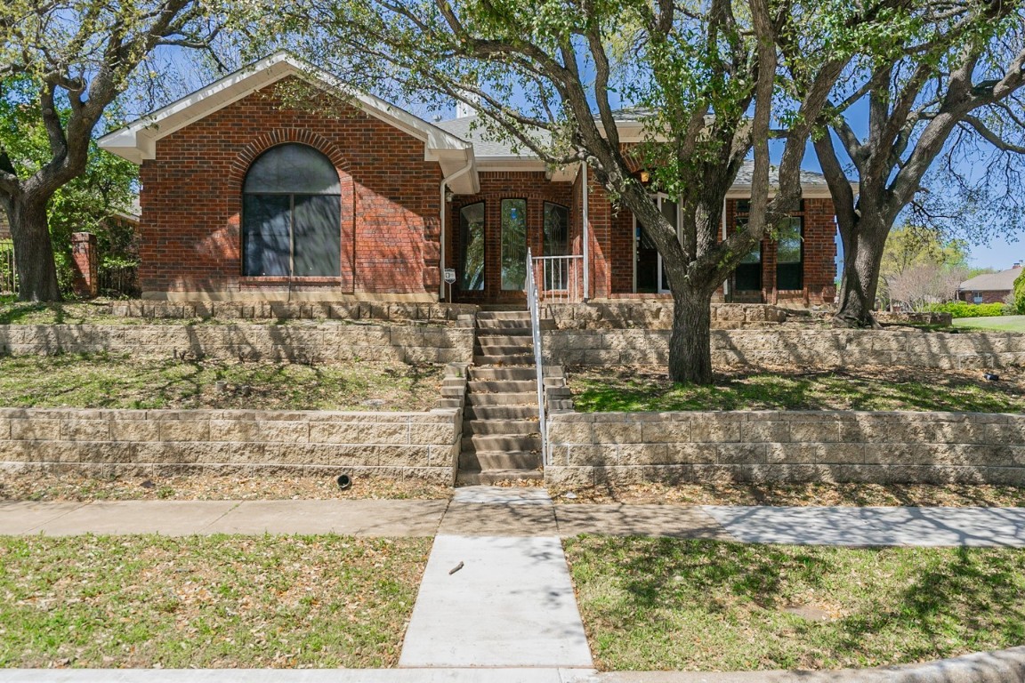 1721 Knob Hill Drive Garland TX 75043