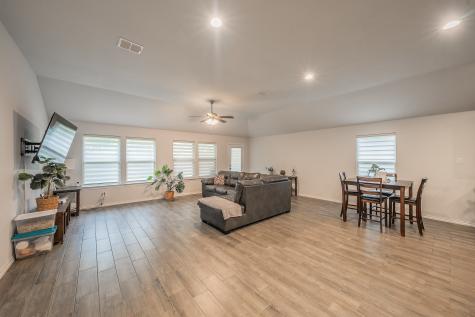 9916 Mescalbean Boulevard Fort Worth TX 76036