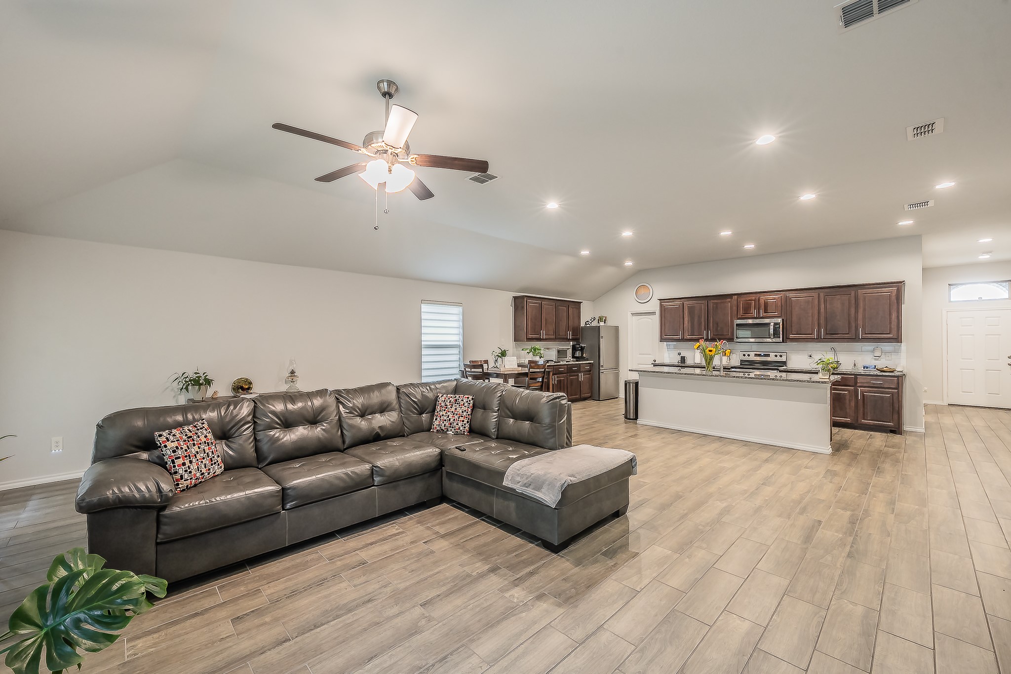 9916 Mescalbean Boulevard Fort Worth TX 76036