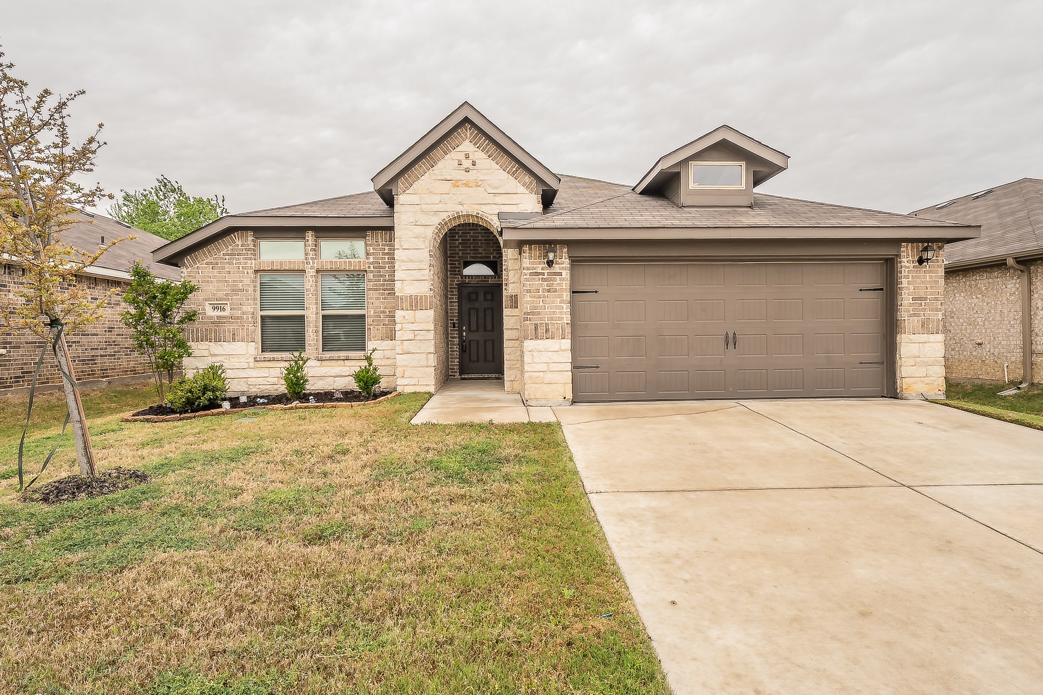 9916 Mescalbean Boulevard Fort Worth TX 76036