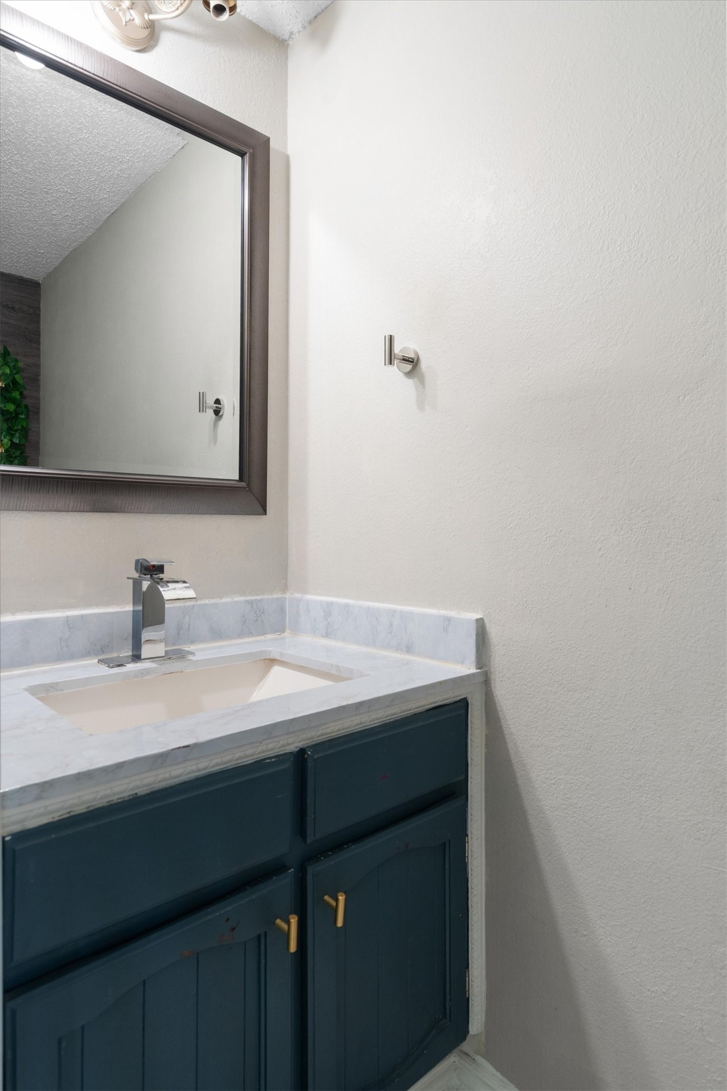 1917 E Collins Boulevard Richardson TX 75081