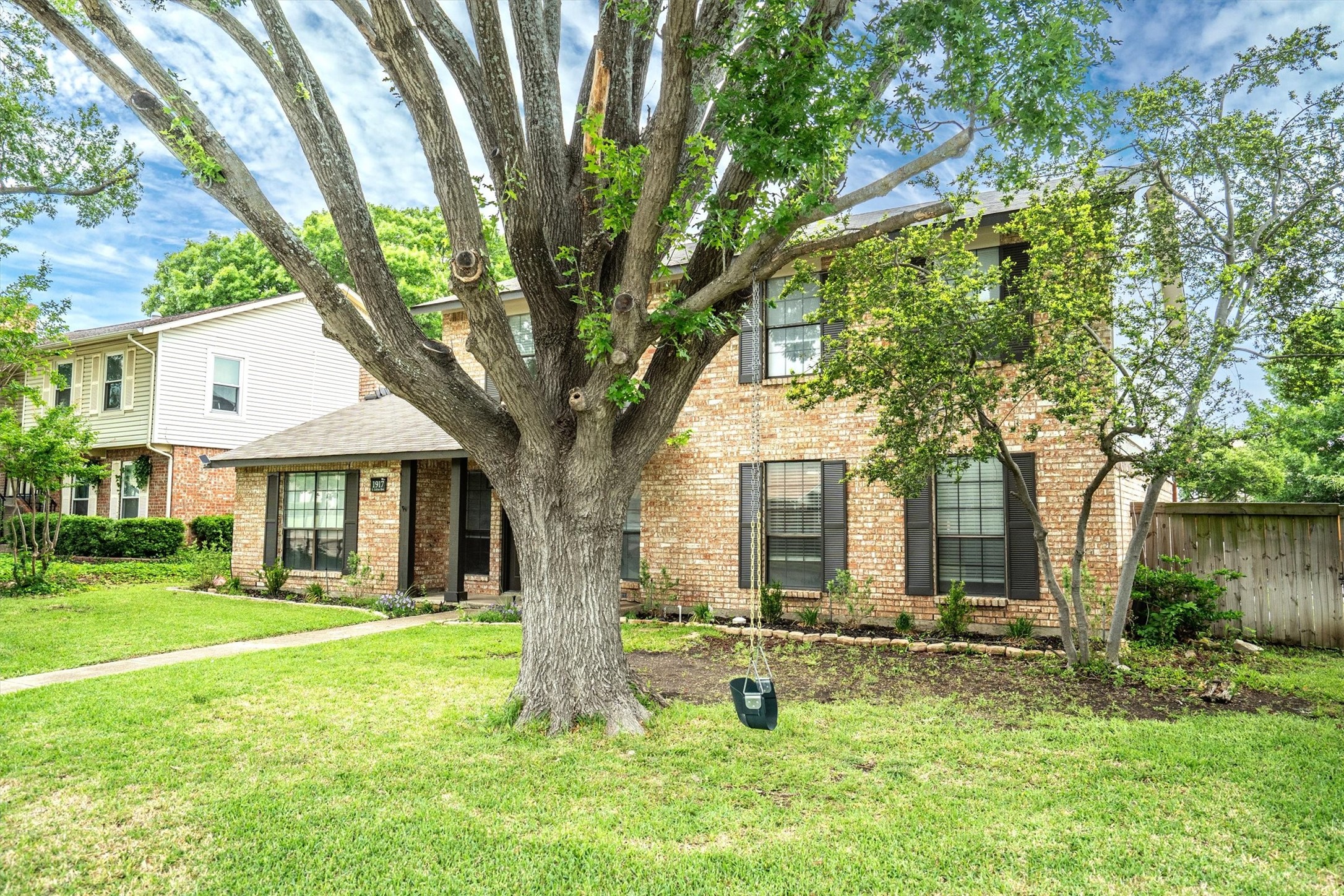 1917 E Collins Boulevard Richardson TX 75081