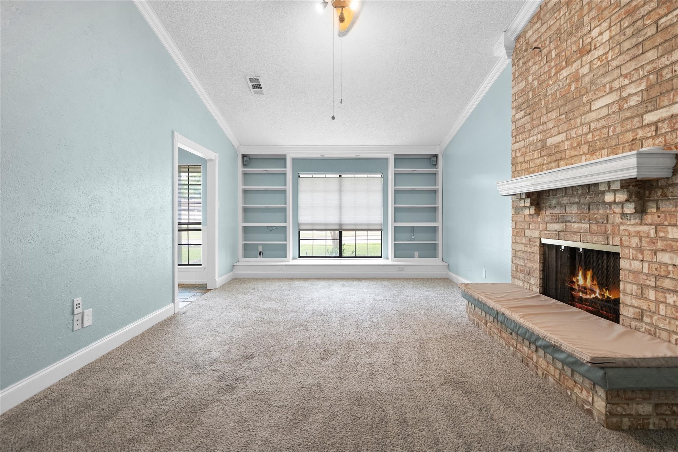 1917 E Collins Boulevard Richardson TX 75081