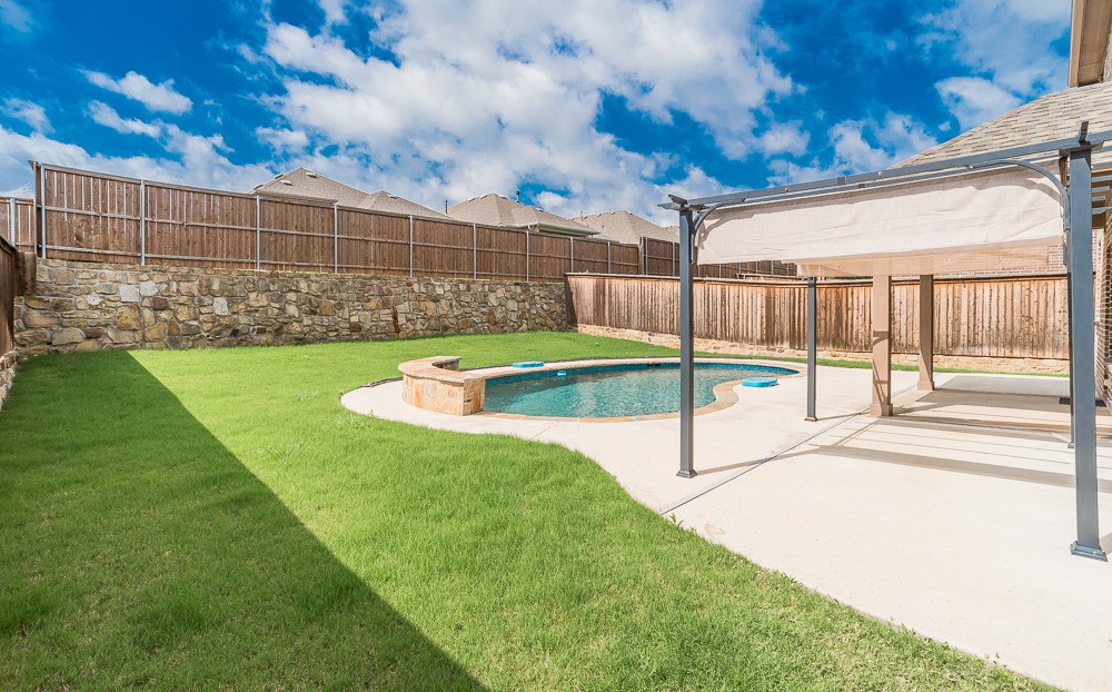 4742 Crestwood Drive Haltom City TX 76137