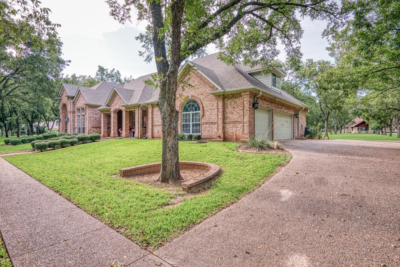 7405 Fox Fire Court Granbury TX 76049