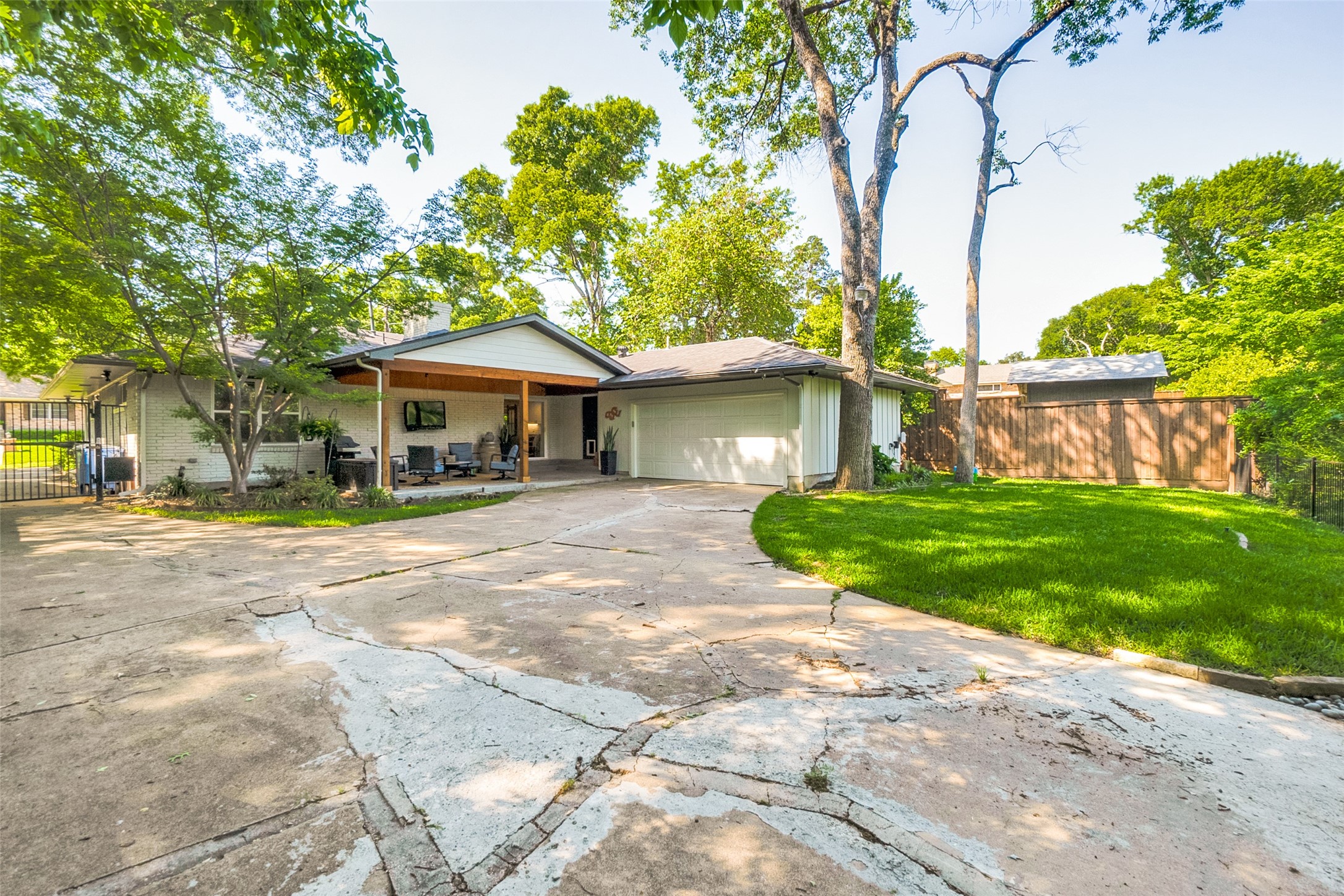 2702 Ripplewood Drive Dallas TX 75228