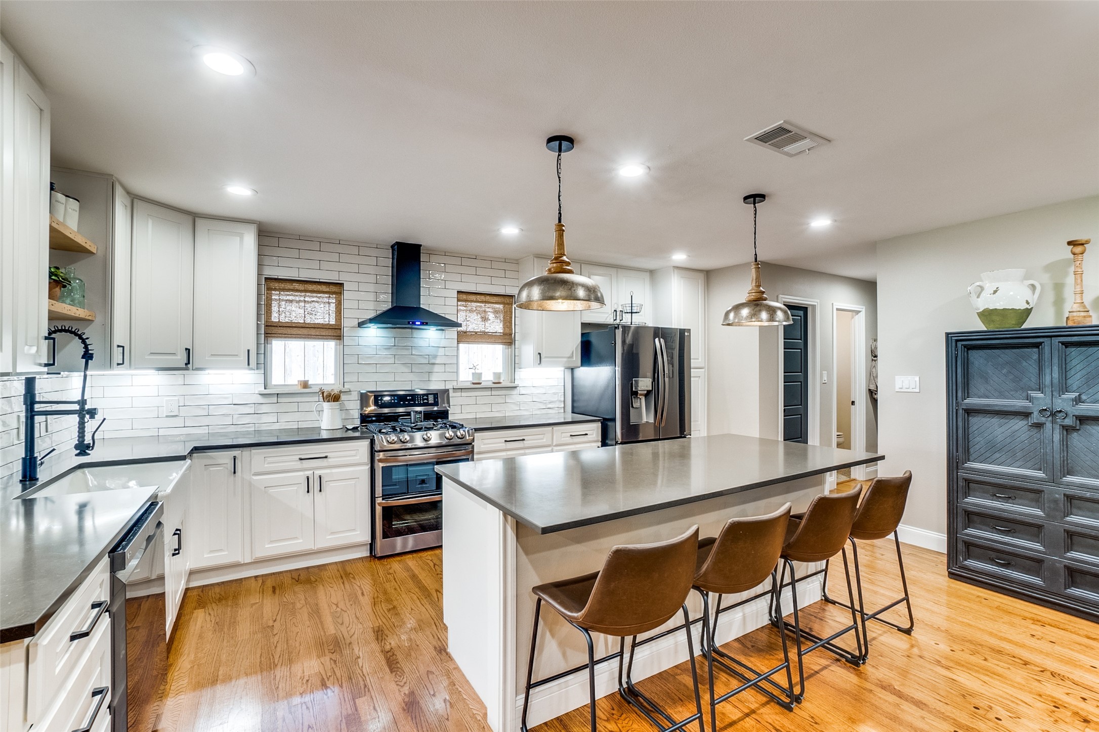 2702 Ripplewood Drive Dallas TX 75228