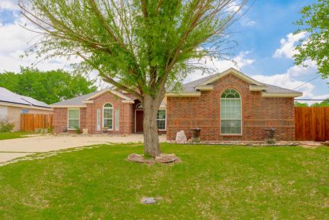 200 Meadowside Drive Mansfield TX 76063