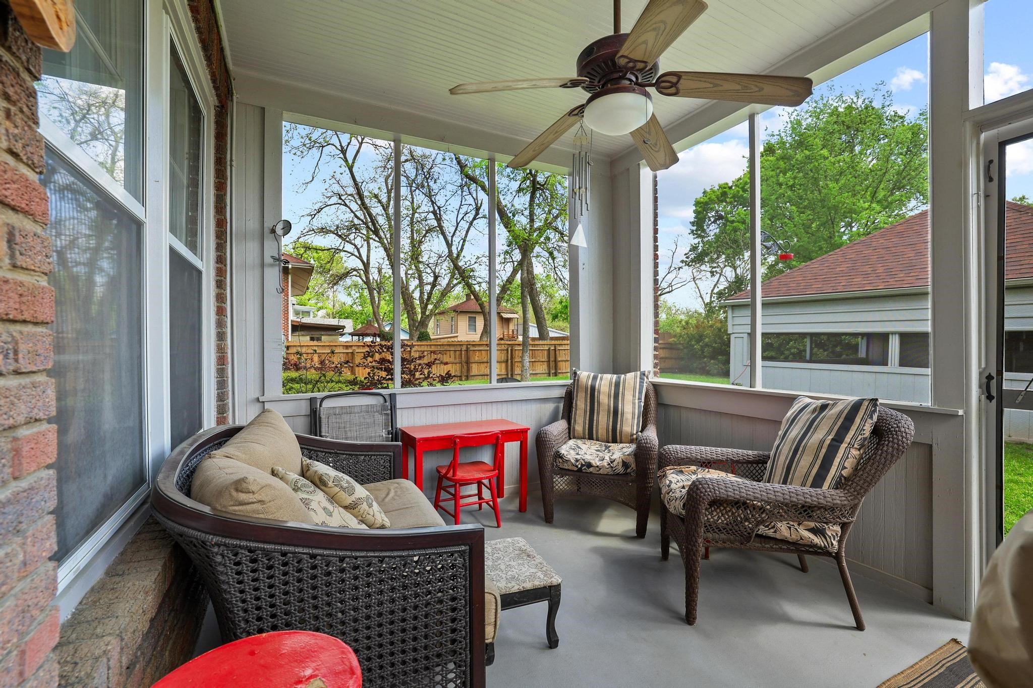304 E 9th Street Bonham TX 75418