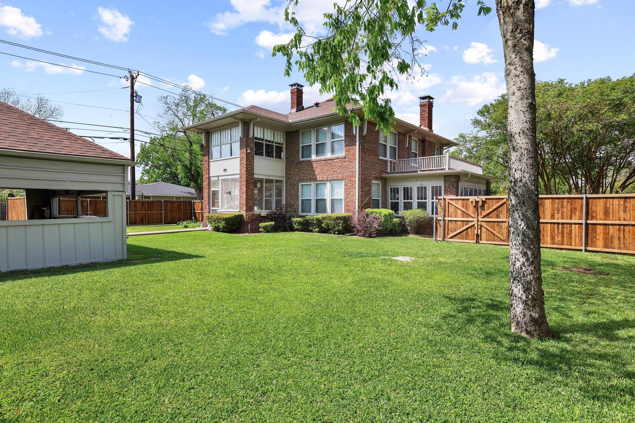 304 E 9th Street Bonham TX 75418