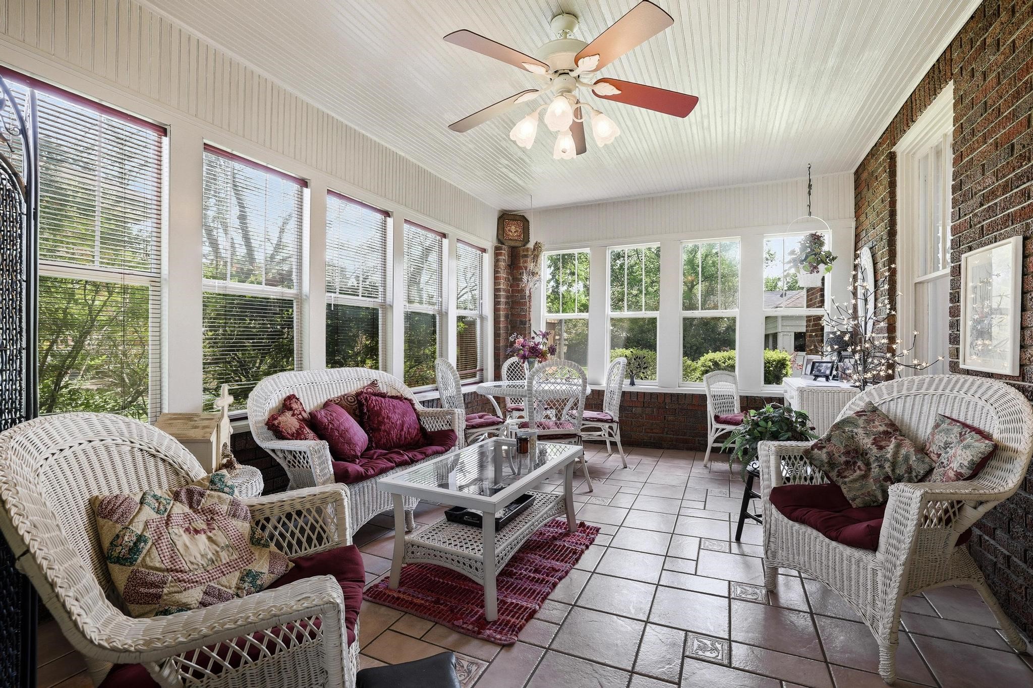 304 E 9th Street Bonham TX 75418
