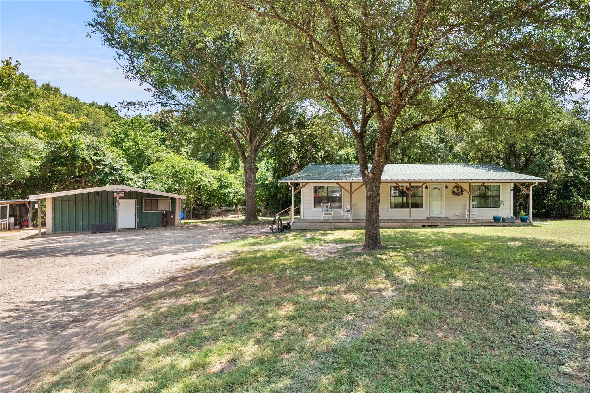 3297 NW County Road 4010 Blooming Grove TX 76626