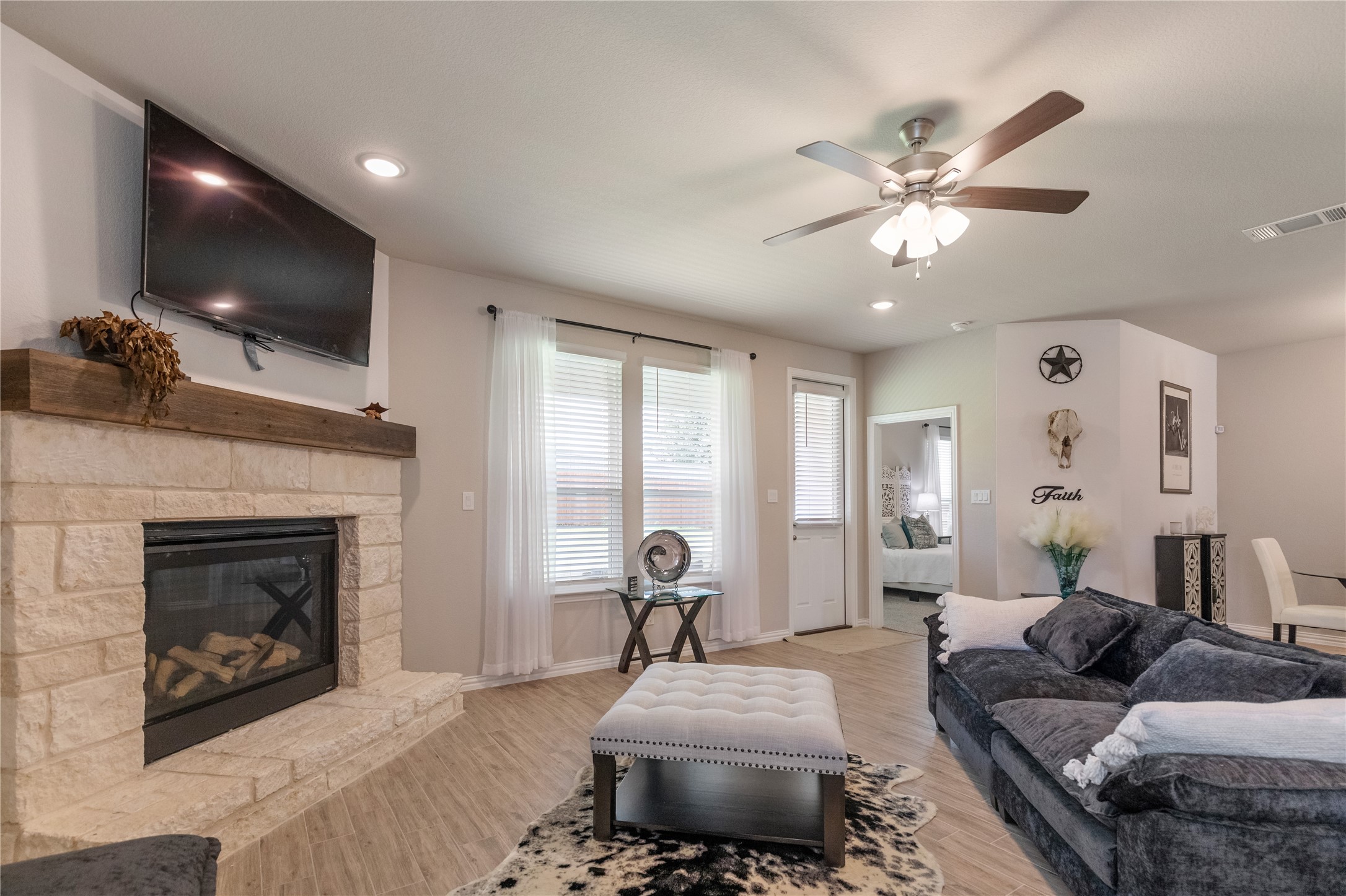 1412 Whitetail Lane Azle TX 76020