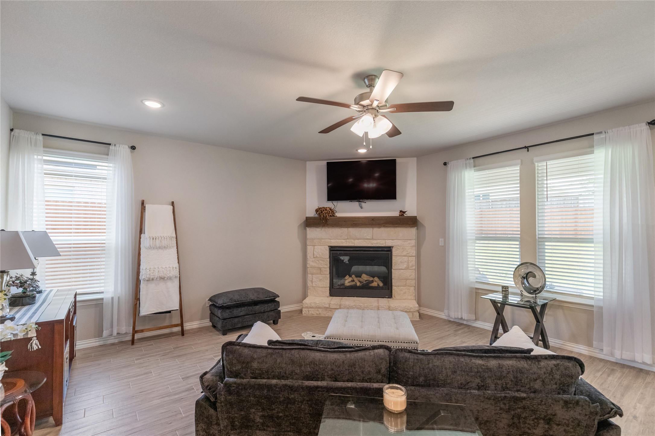 1412 Whitetail Lane Azle TX 76020