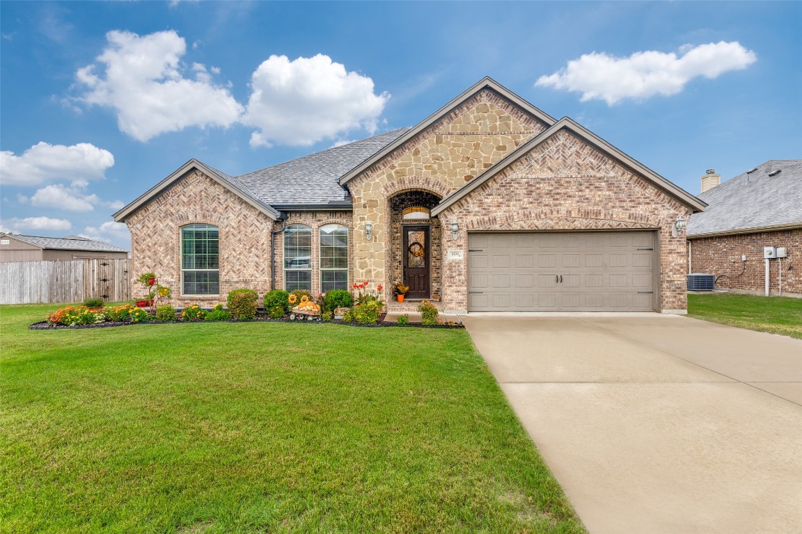 2232 Caroline Drive Weatherford TX 76087
