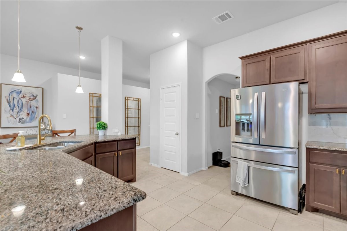 1200 Queens Brook Lane Fort Worth TX 76140