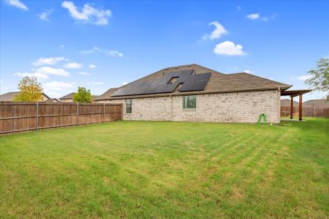 1200 Queens Brook Lane Fort Worth TX 76140