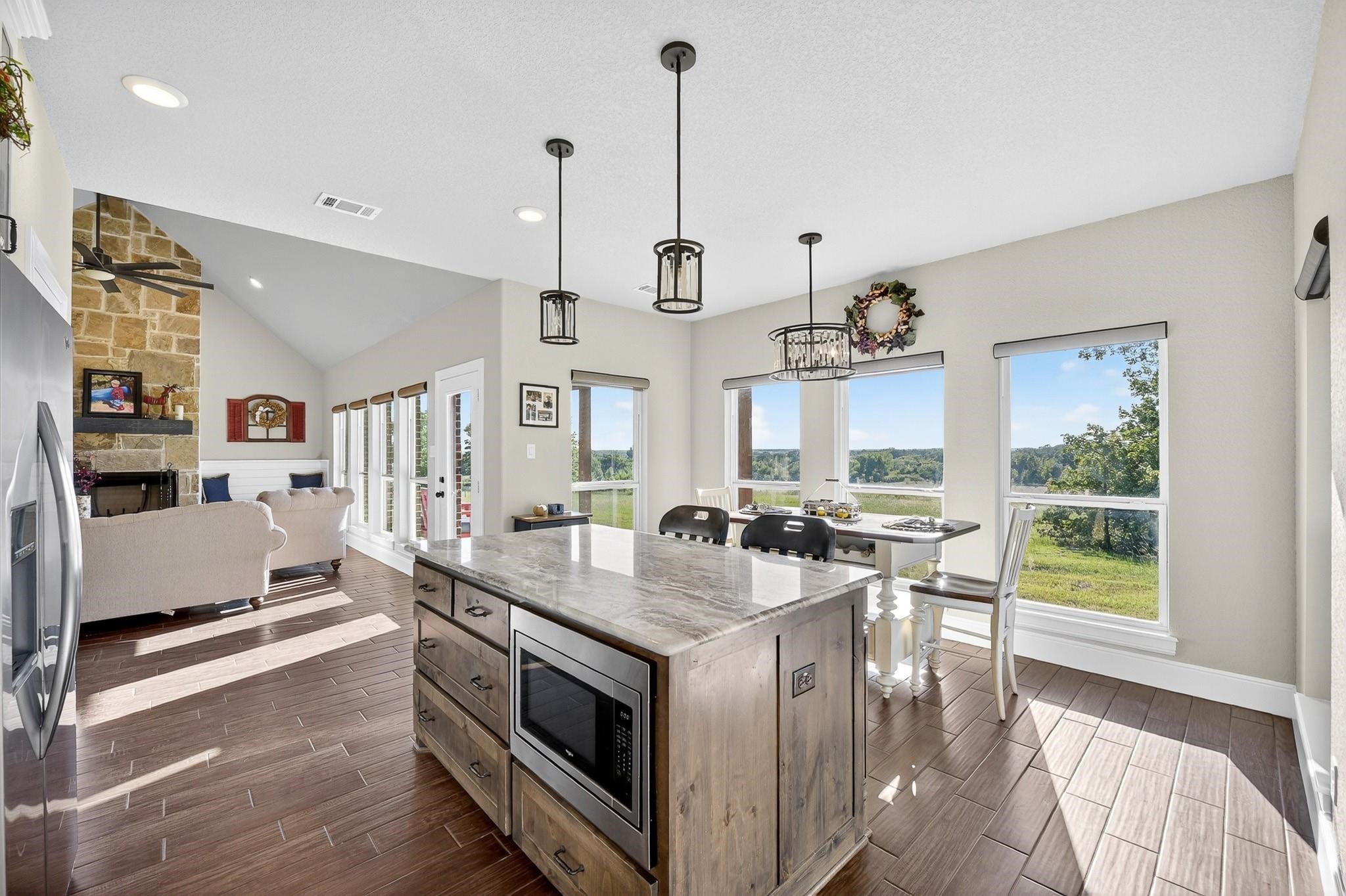 248 County Road 3451 Paradise TX 76073