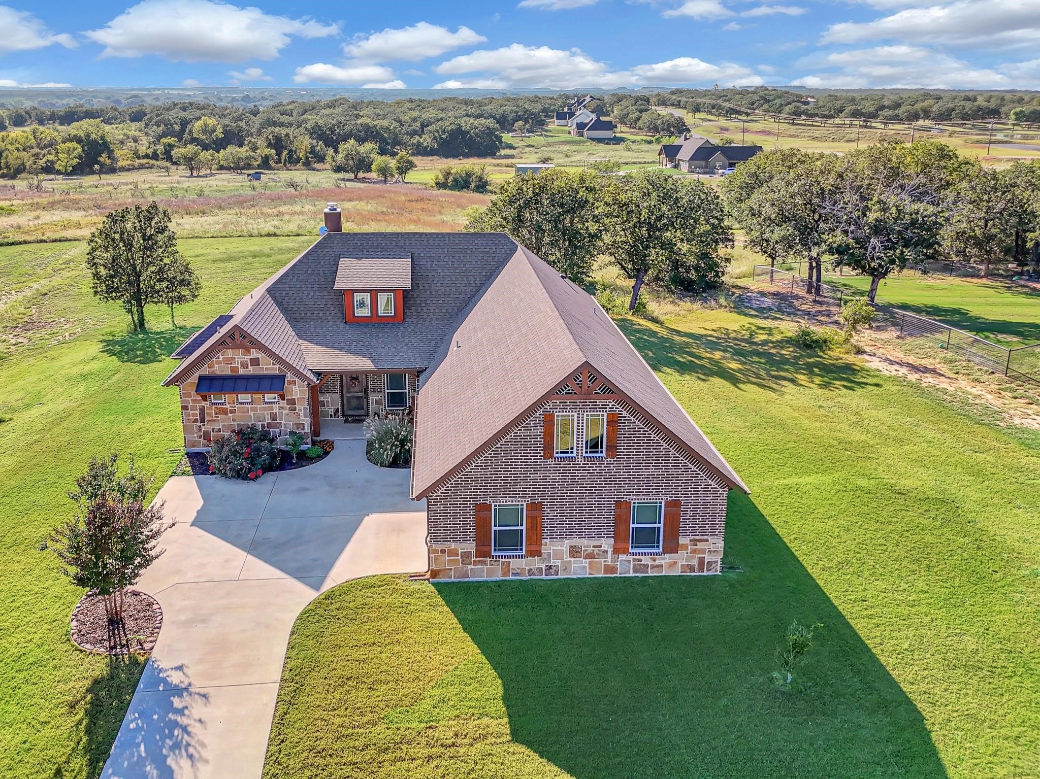248 County Road 3451 Paradise TX 76073