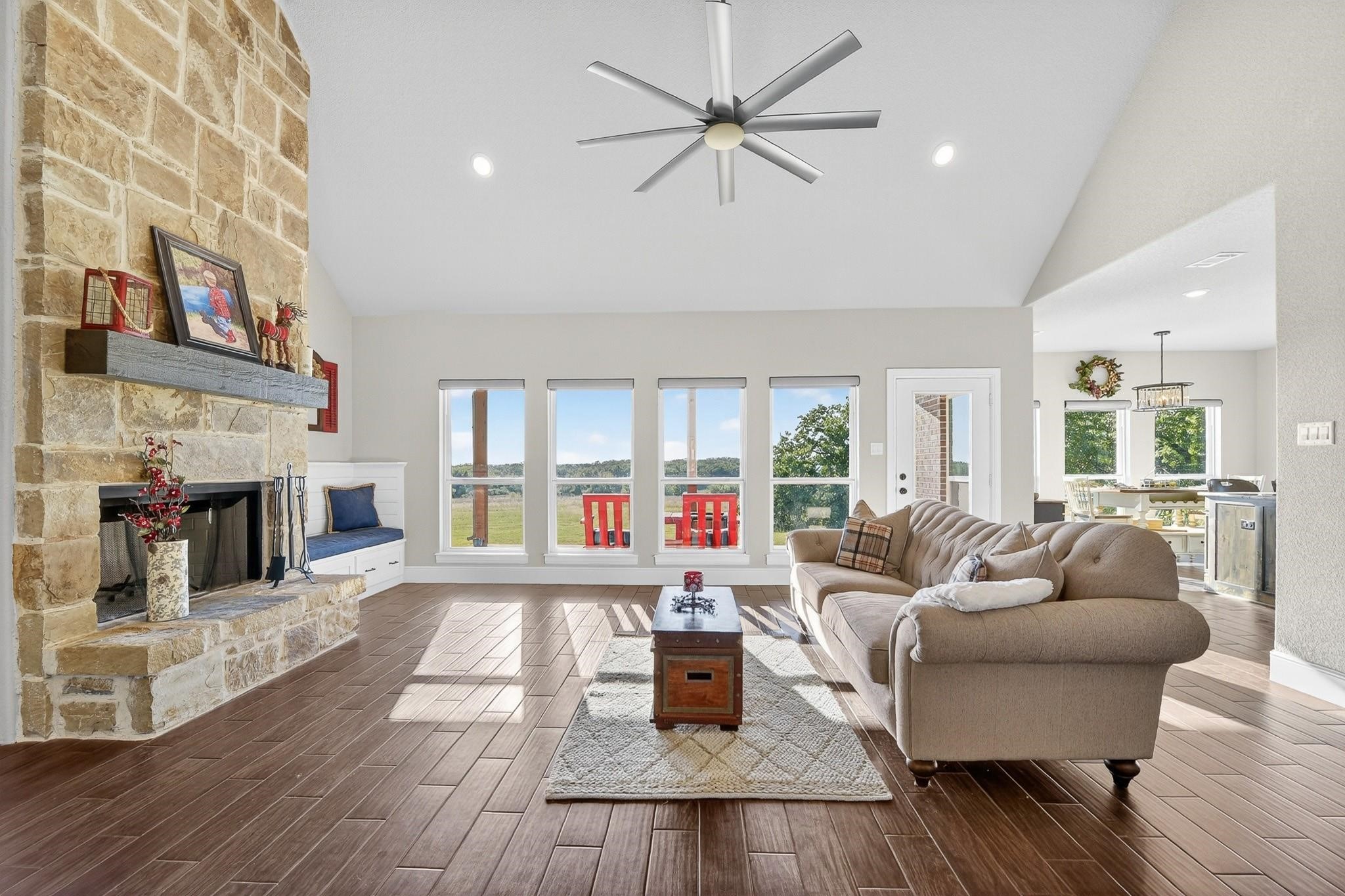 248 County Road 3451 Paradise TX 76073