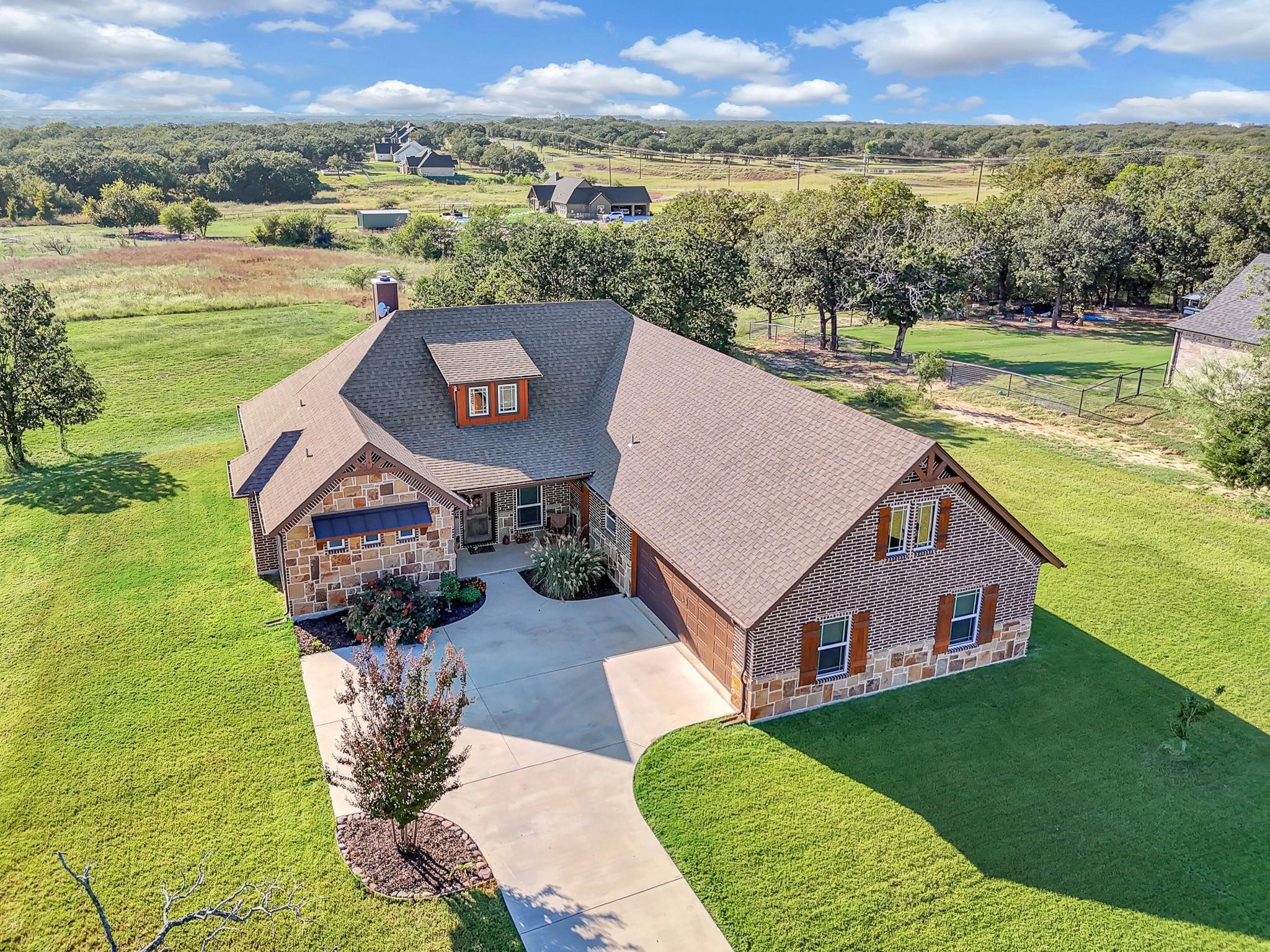 248 County Road 3451 Paradise TX 76073