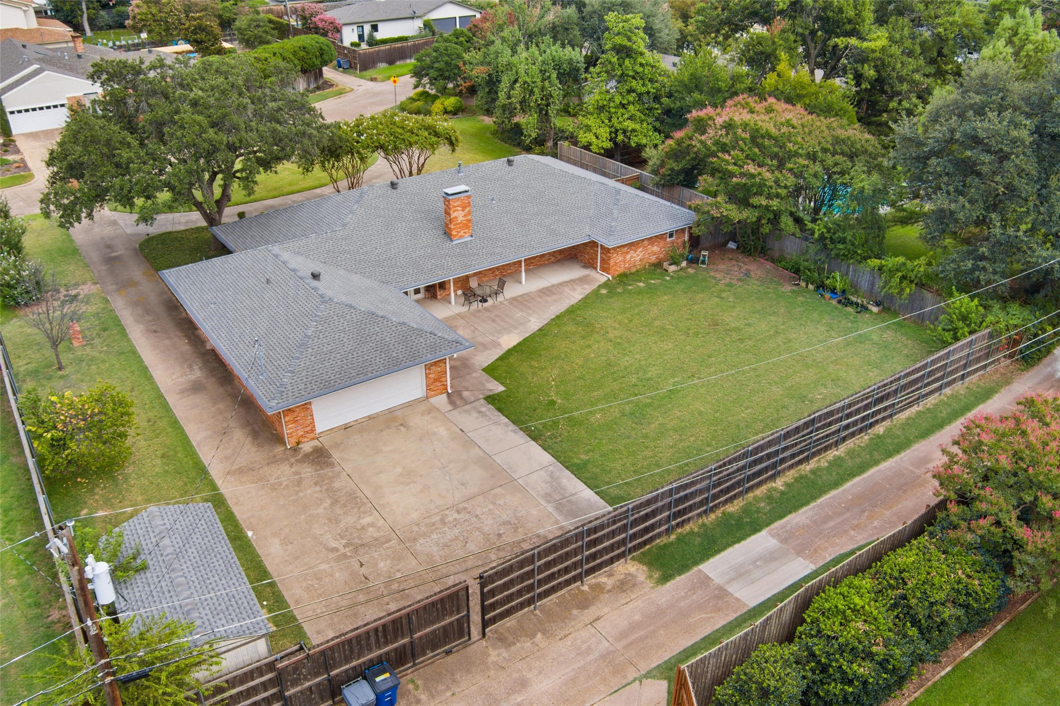 11321 Snow White Drive Dallas TX 75229