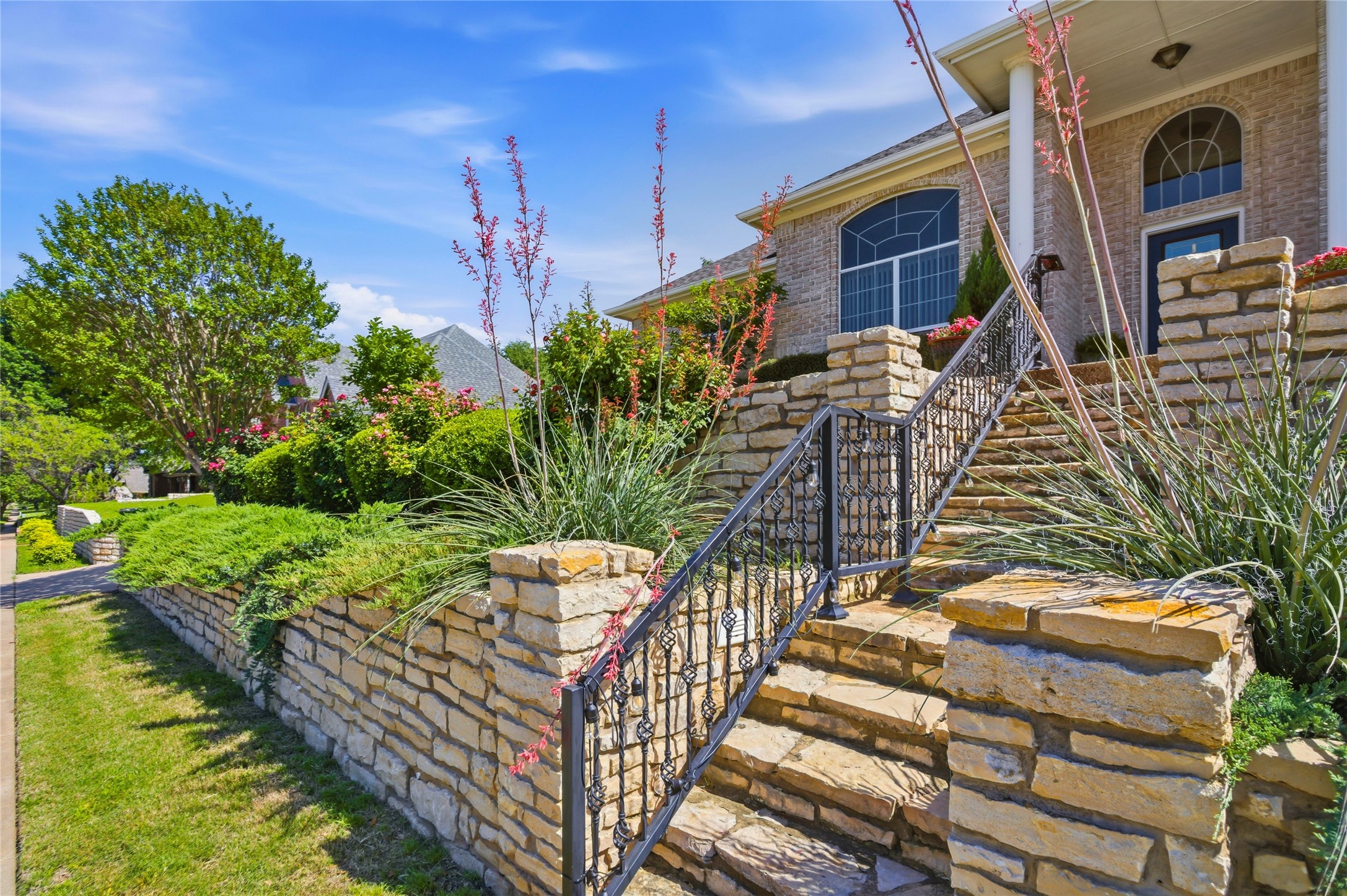 1910 Maplewood Drive Weatherford TX 76087