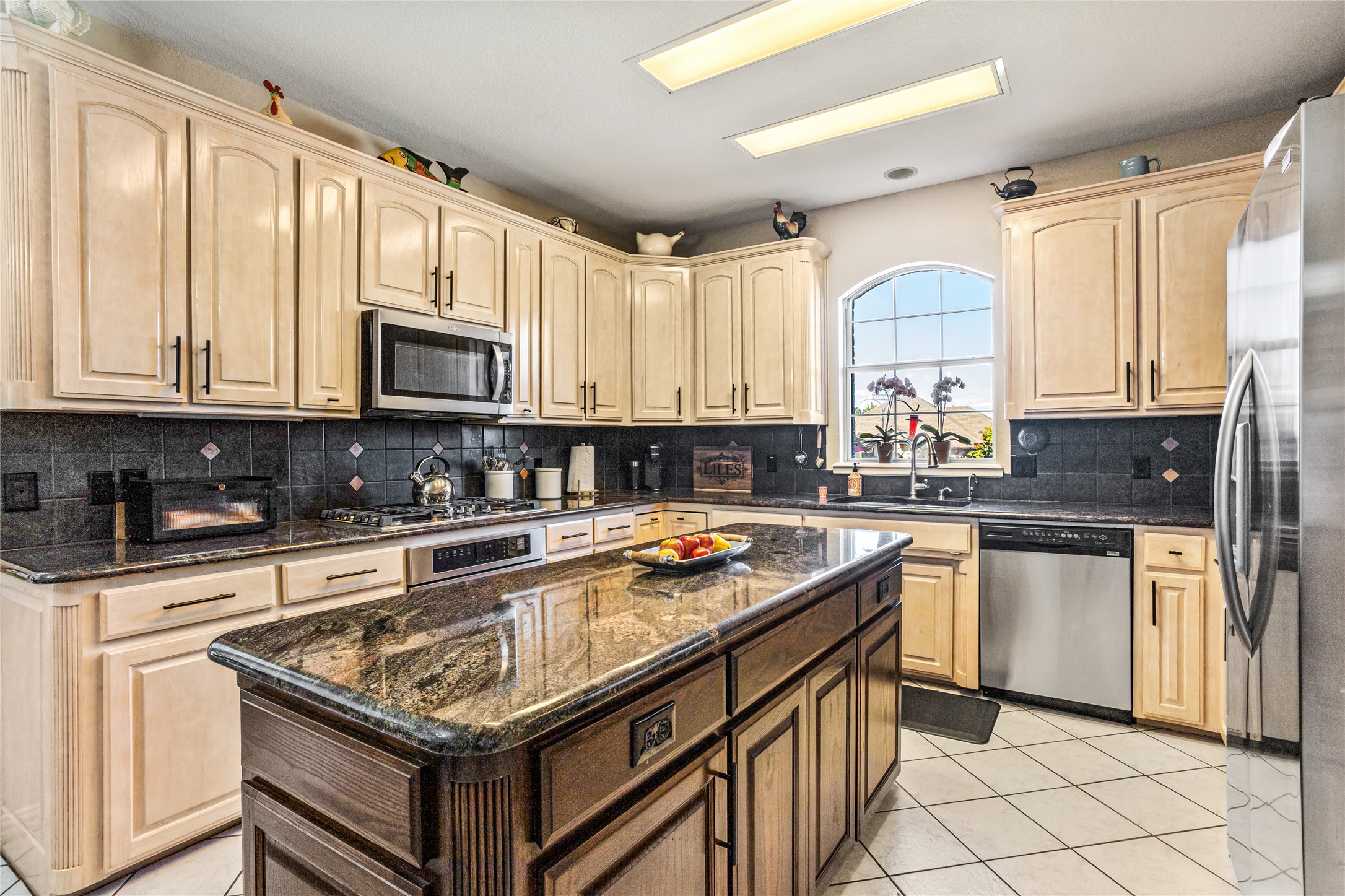 1910 Maplewood Drive Weatherford TX 76087