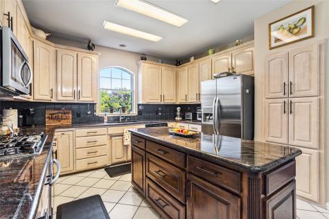 1910 Maplewood Drive Weatherford TX 76087