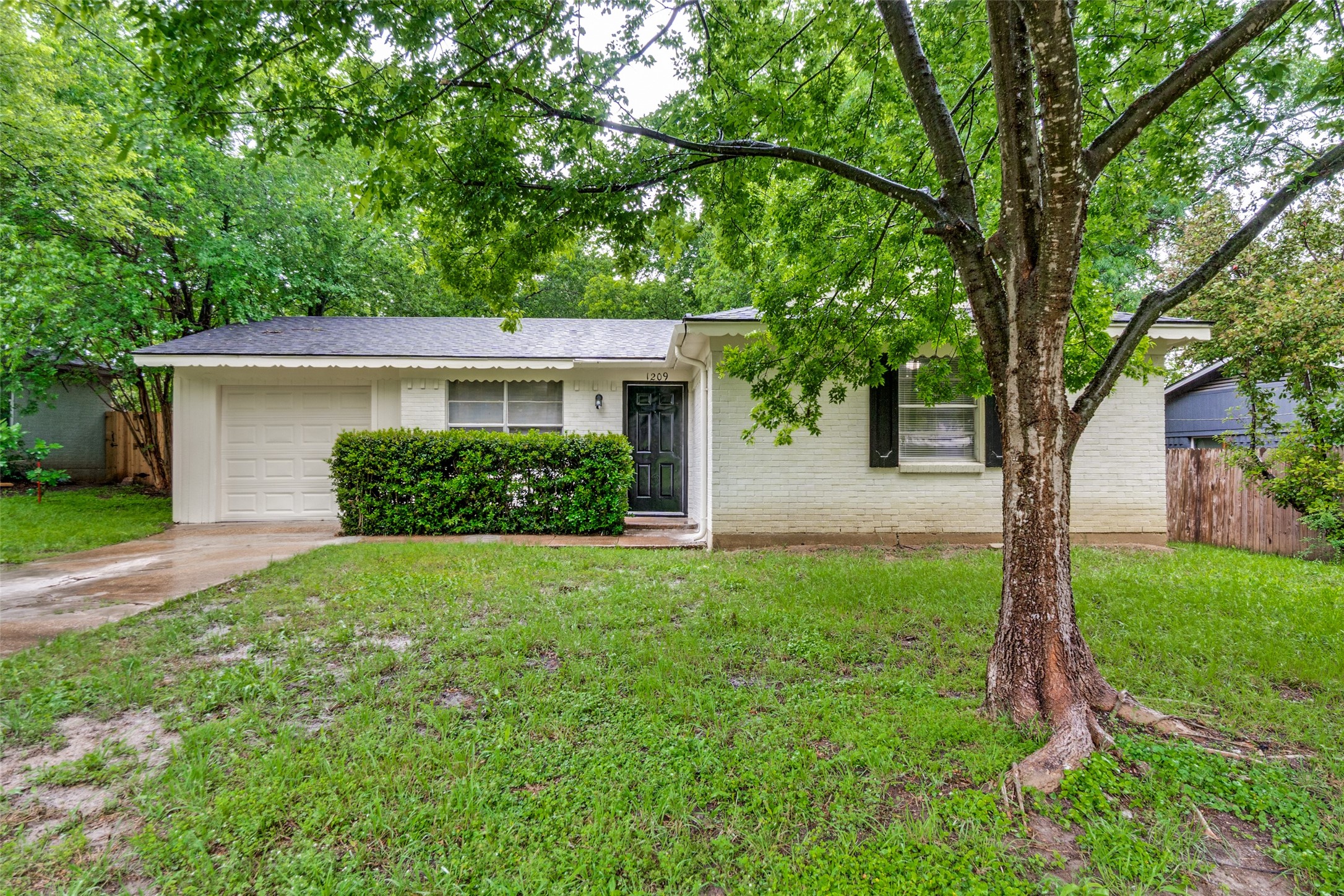1209 Edgemont Drive Mesquite TX 75149