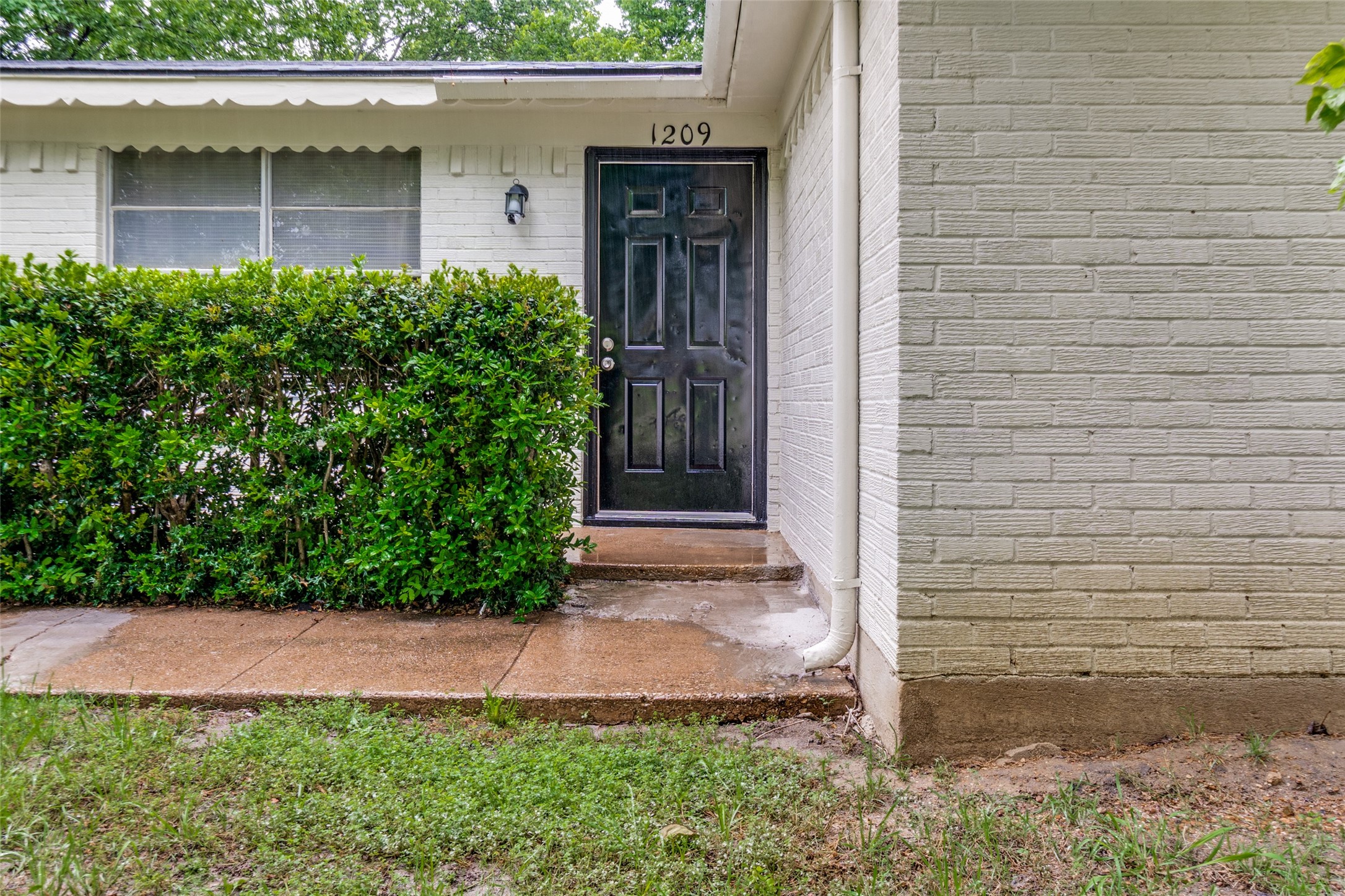 1209 Edgemont Drive Mesquite TX 75149