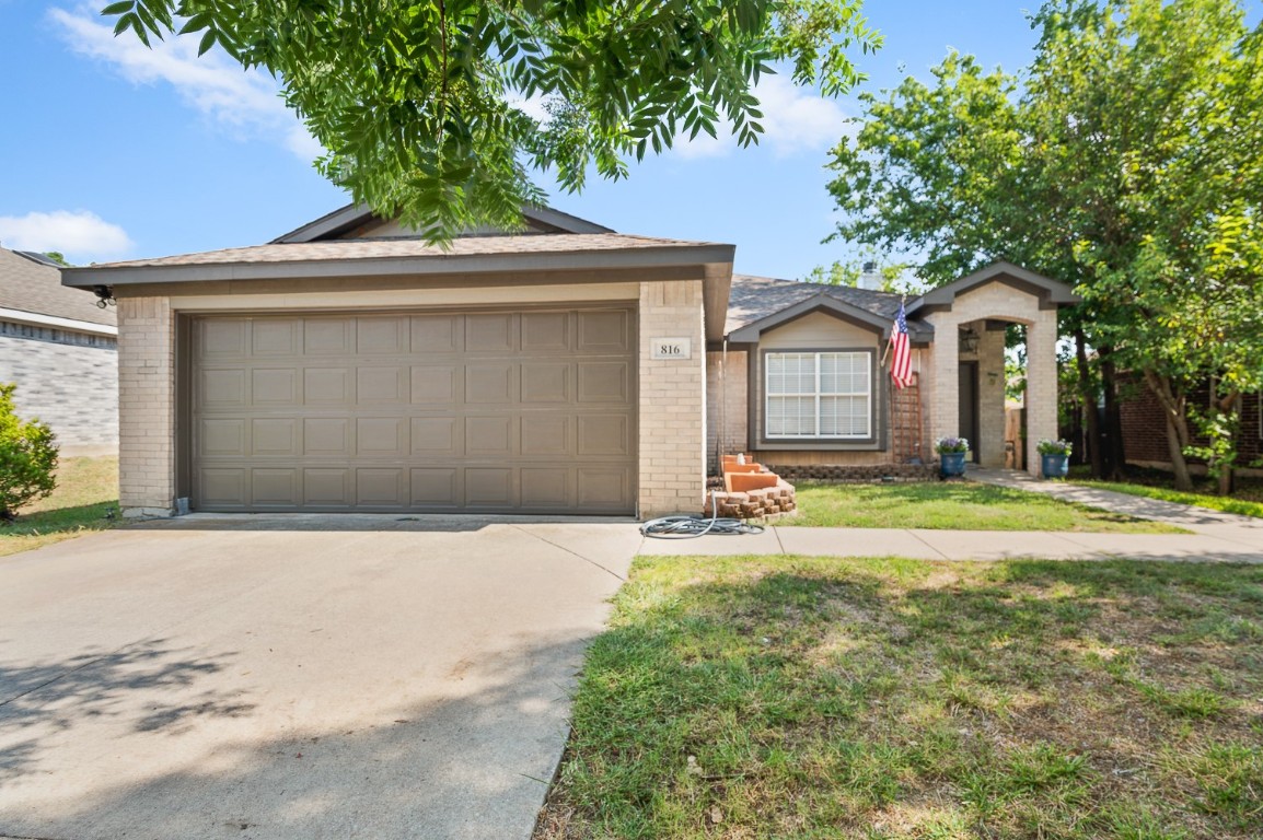816 Cruise Street Denton TX 76207