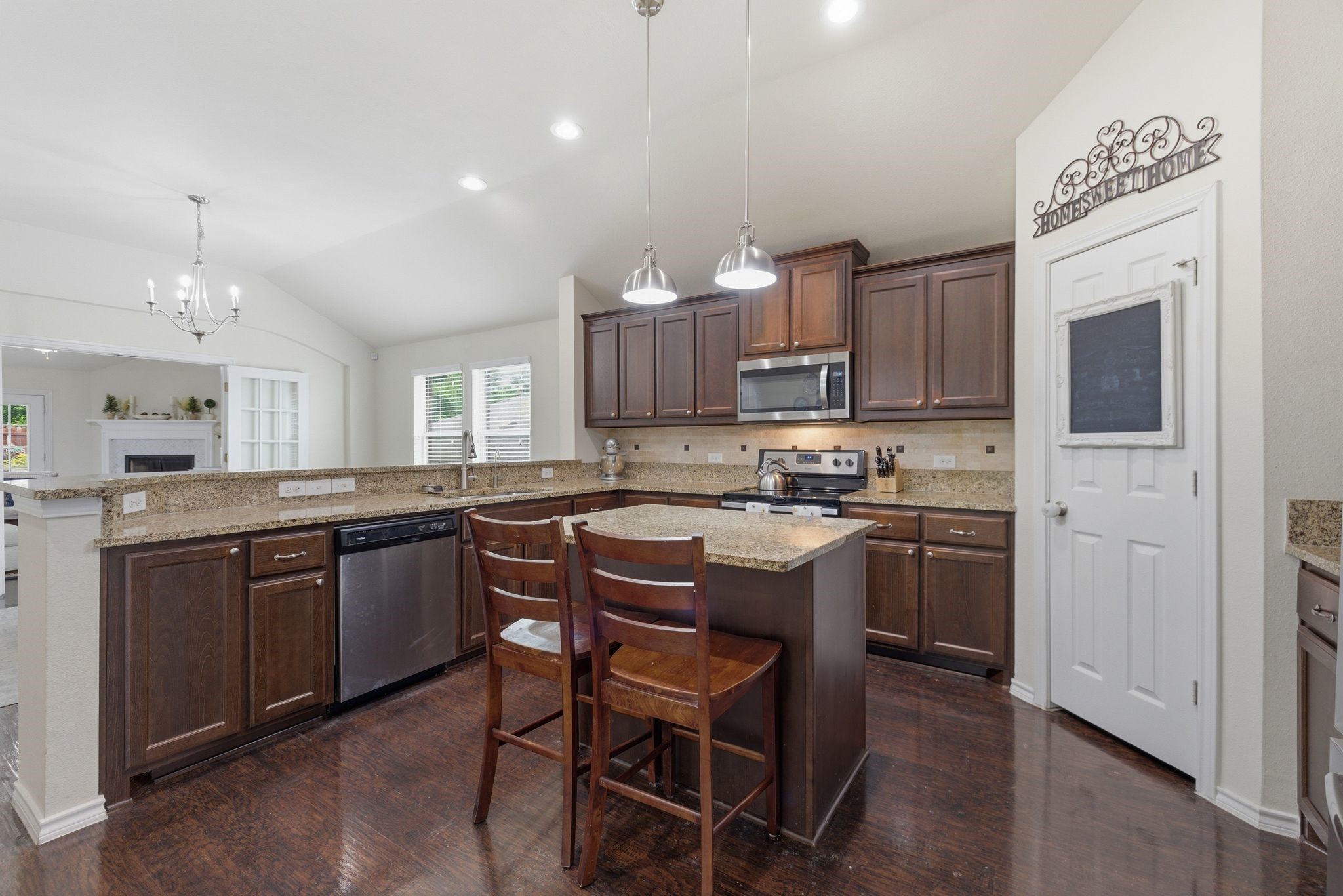 10809 Valor Trail Fort Worth TX 76108