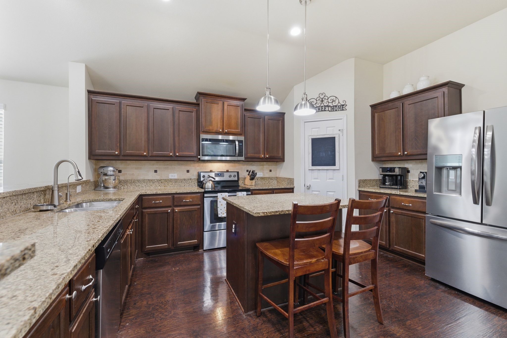 10809 Valor Trail Fort Worth TX 76108