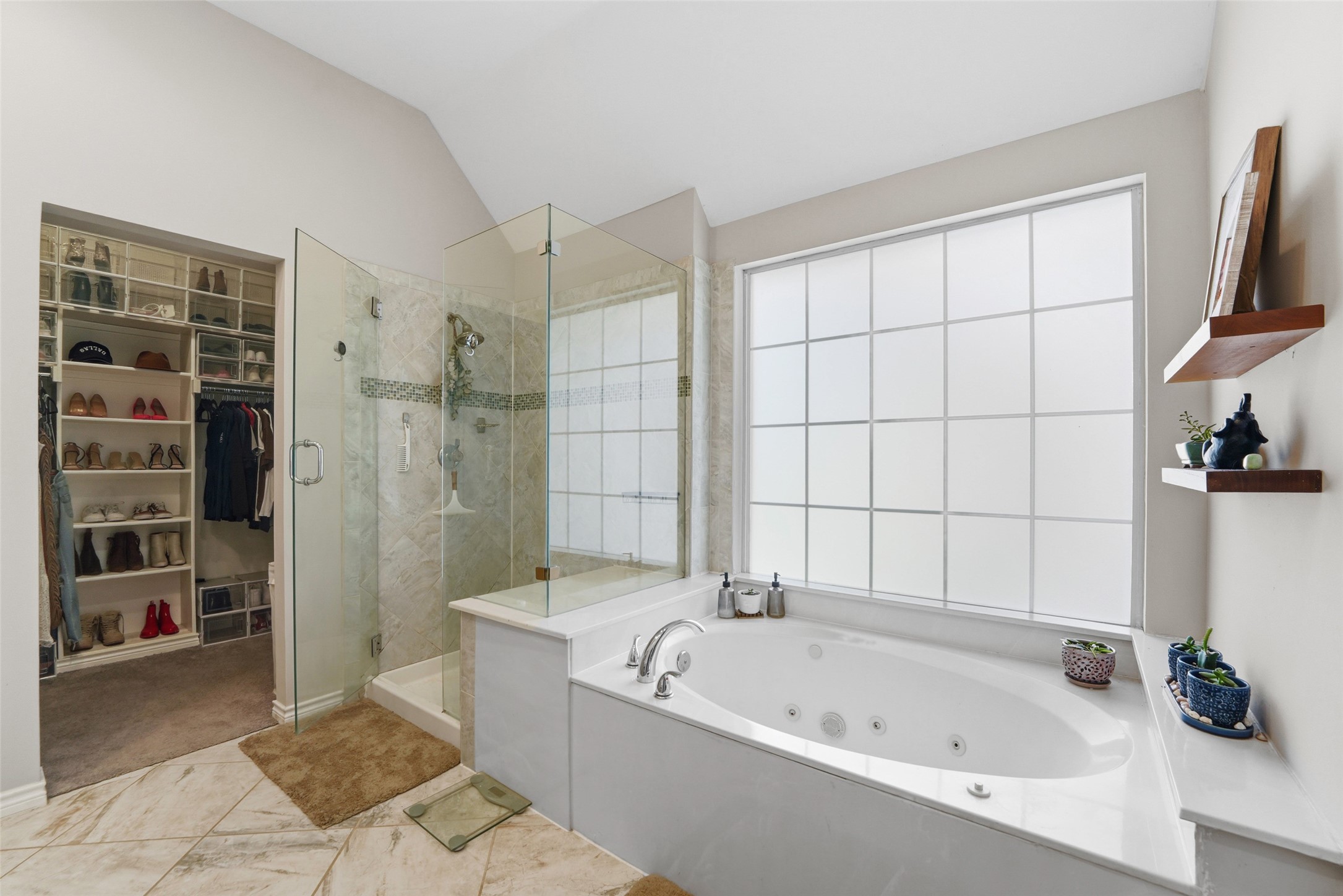 8609 Old Oak Drive Irving TX 75063