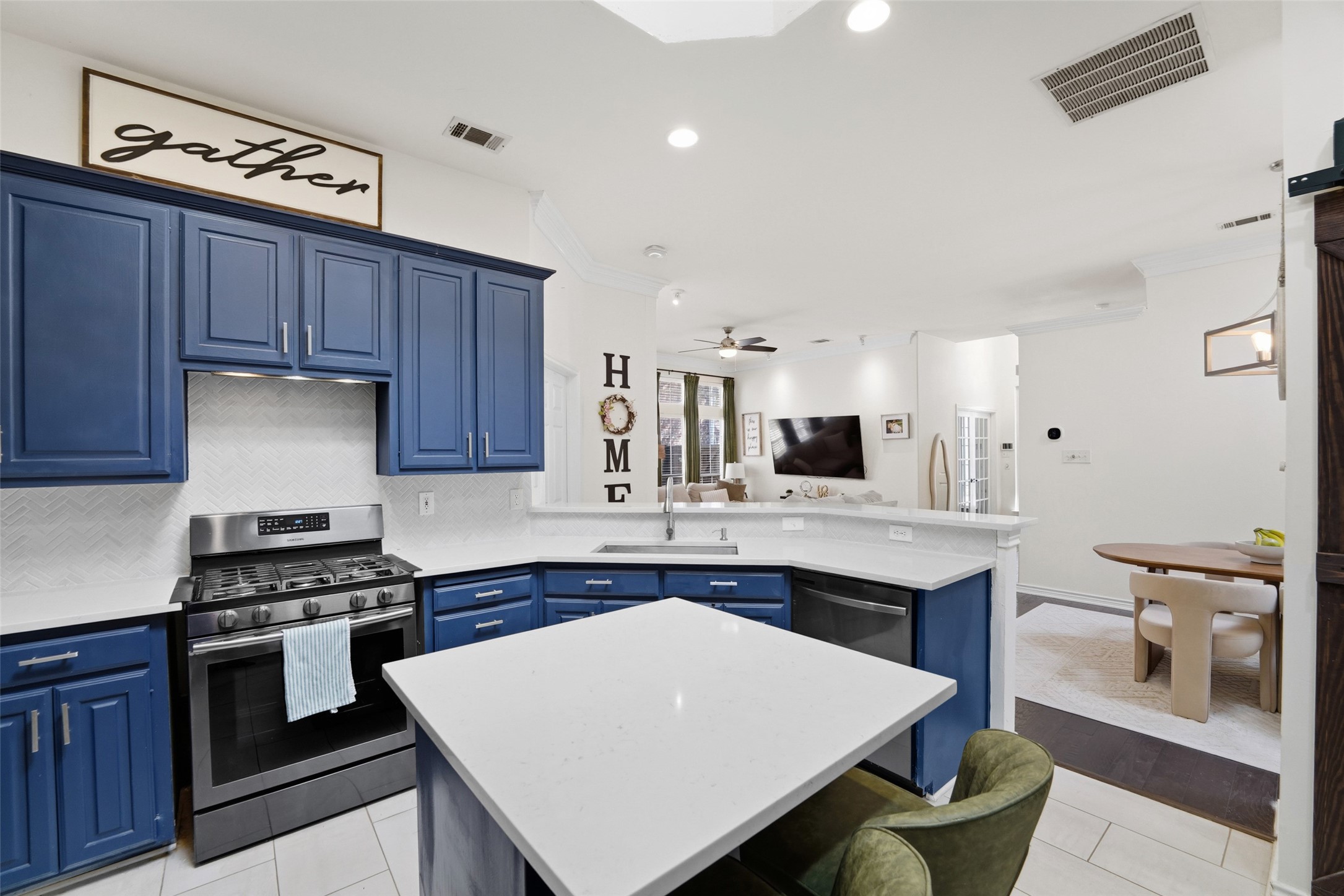8609 Old Oak Drive Irving TX 75063