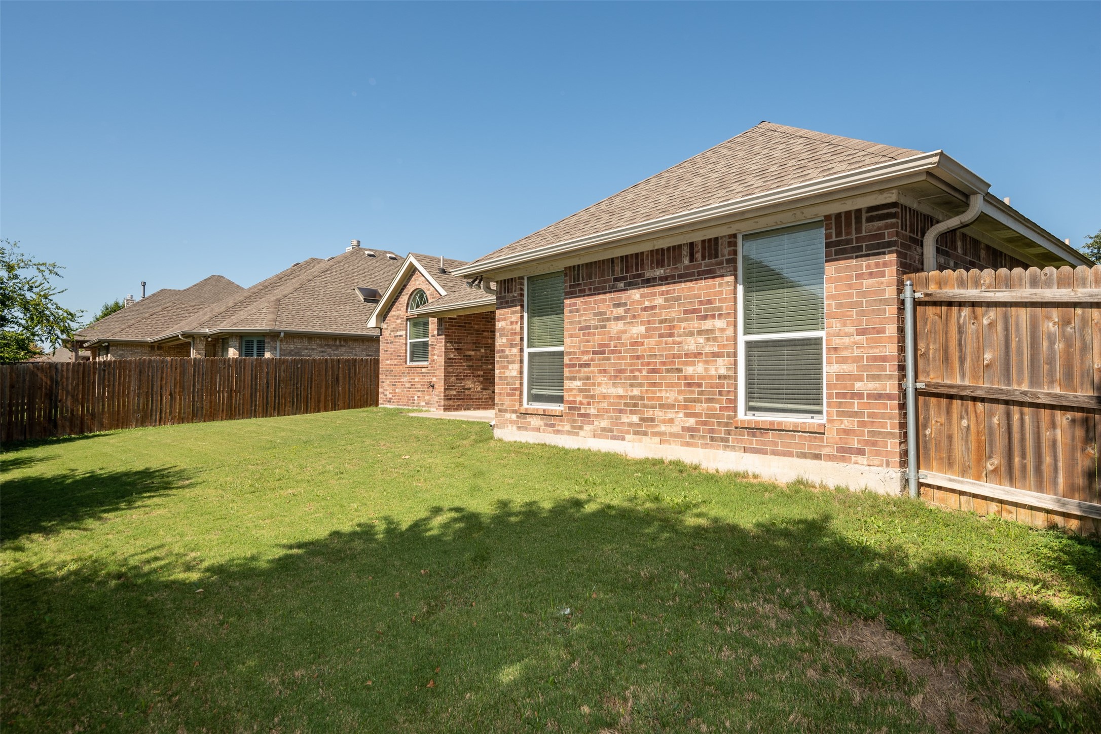 10913 Golfview Way Benbrook TX 76126