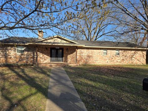 201 Robin Way Street Mount Vernon TX 75457