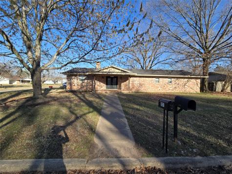201 Robin Way Street Mount Vernon TX 75457
