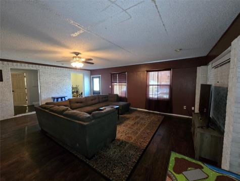 201 Robin Way Street Mount Vernon TX 75457