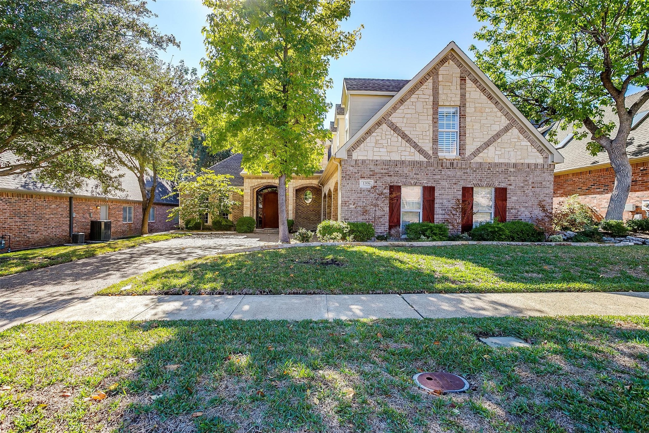 1306 Creekwood Drive Garland TX 75044