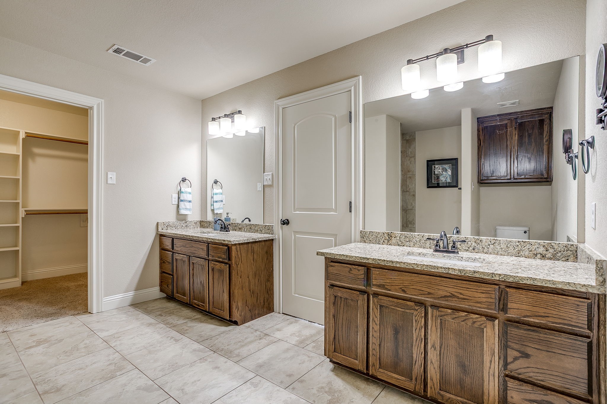 4912 Ridglea Hills Court Fort Worth TX 76116