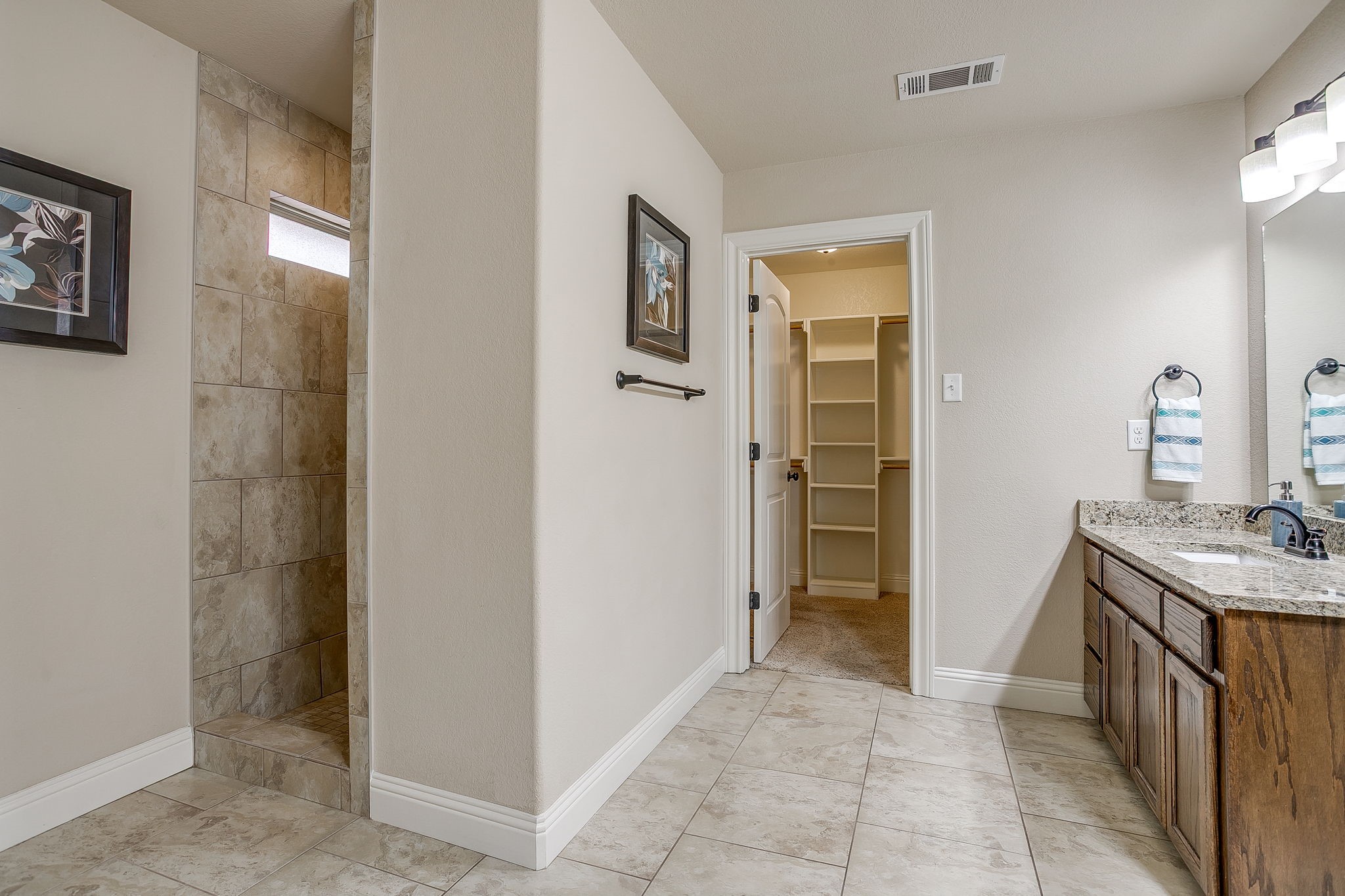 4912 Ridglea Hills Court Fort Worth TX 76116