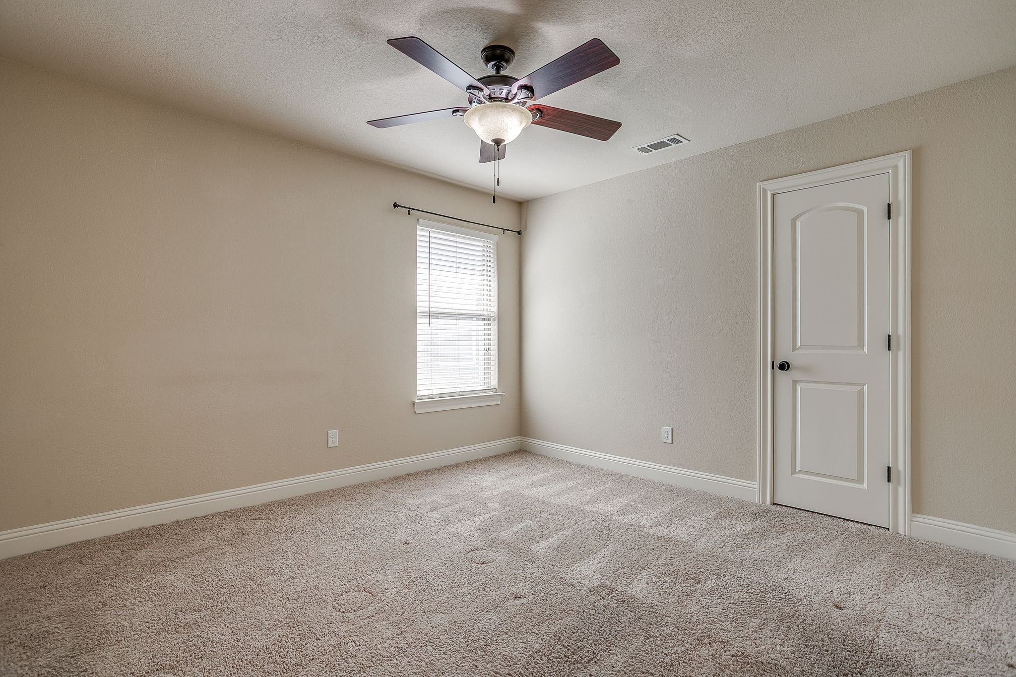 4912 Ridglea Hills Court Fort Worth TX 76116