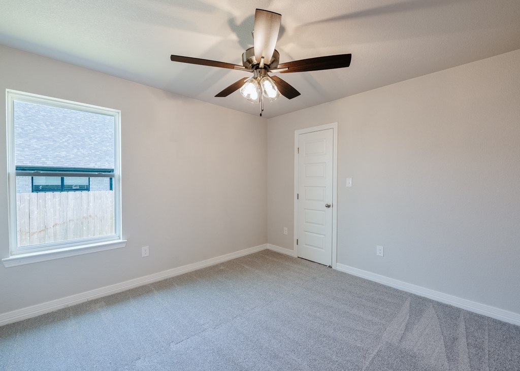 809 Sunnys Halo Drive Hewitt TX 76643