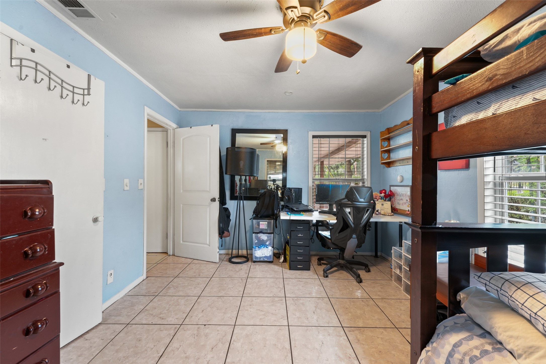 6000 Forest Hill Drive Forest Hill TX 76119