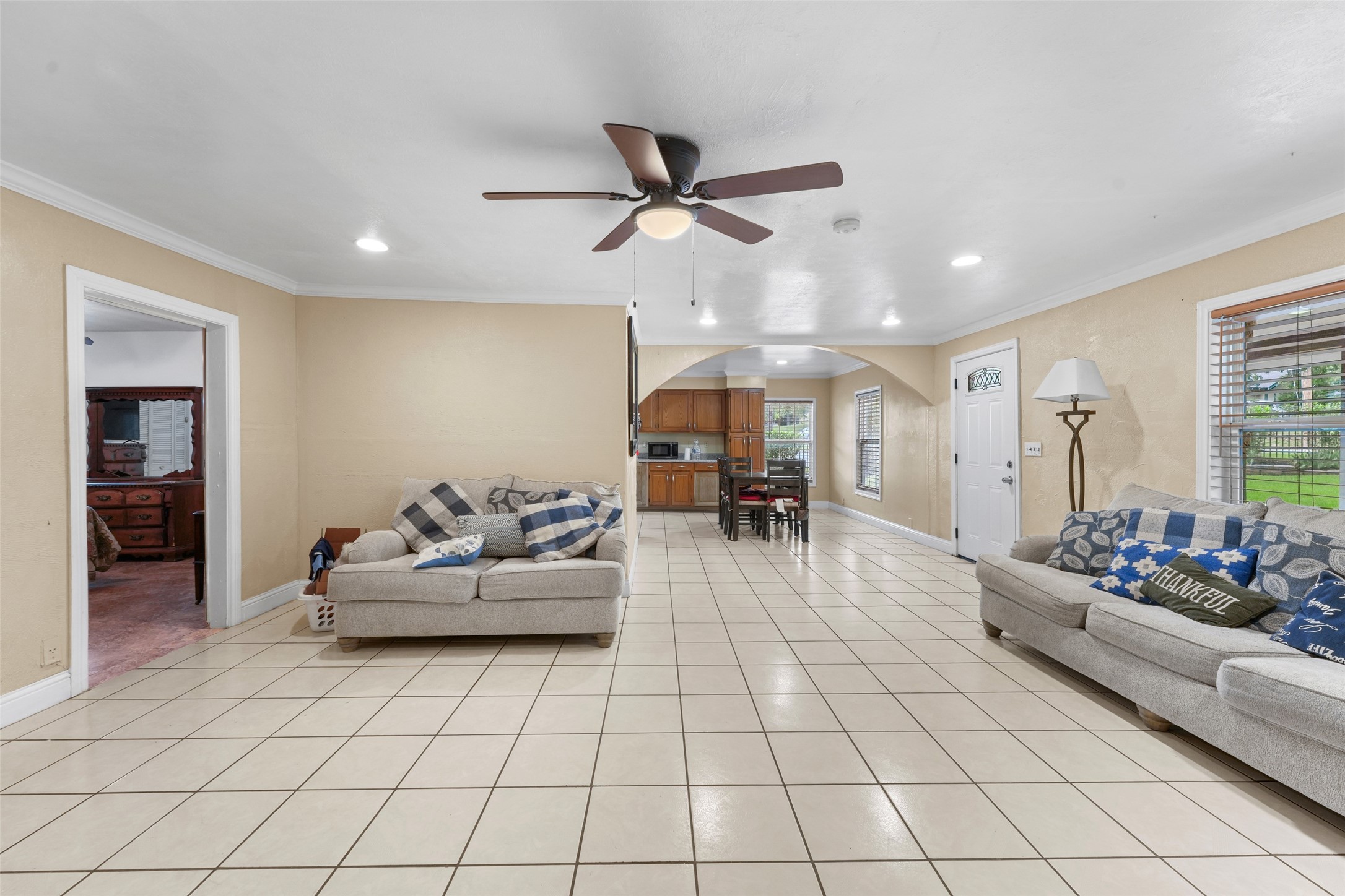 6000 Forest Hill Drive Forest Hill TX 76119