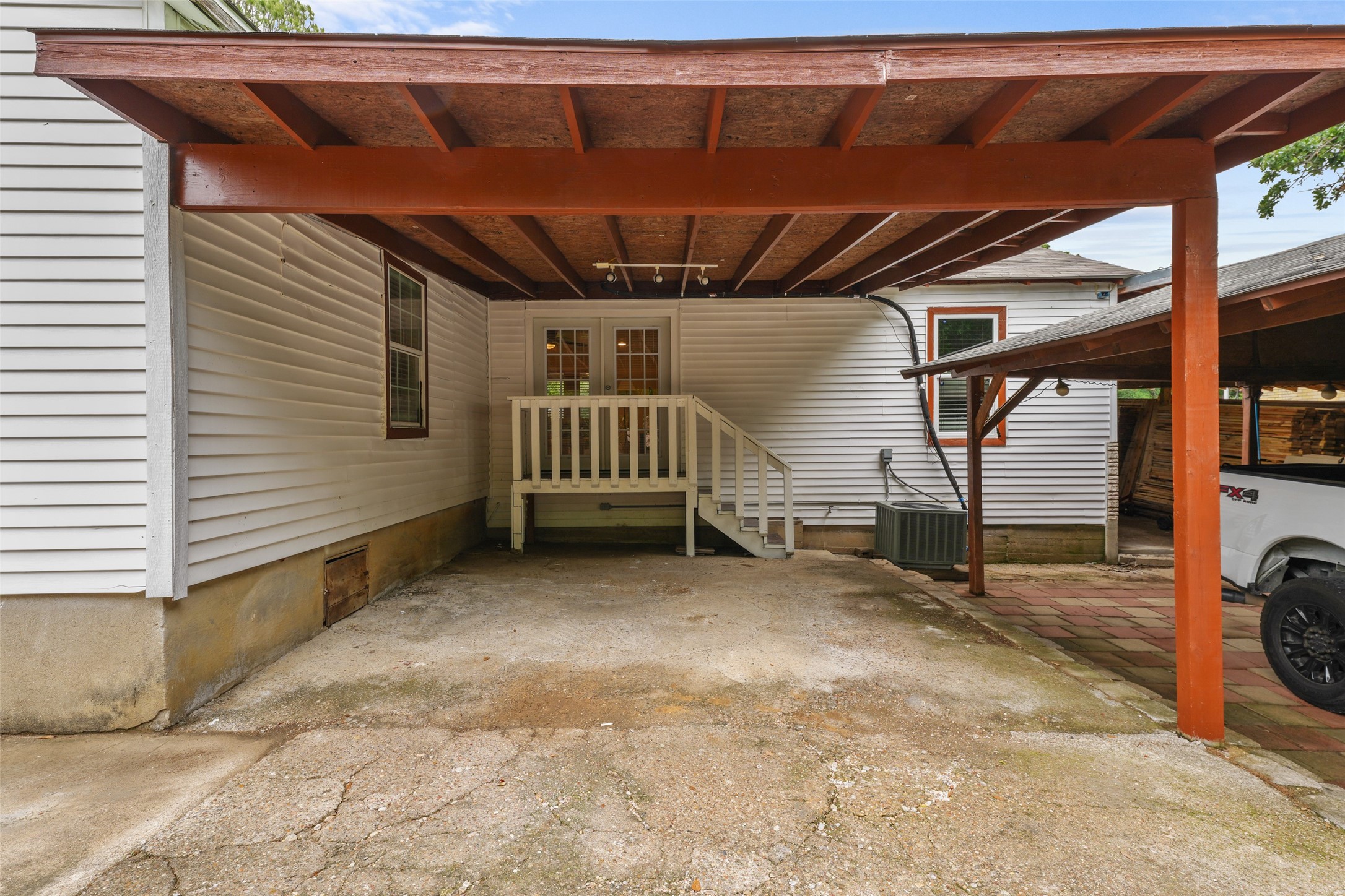 6000 Forest Hill Drive Forest Hill TX 76119