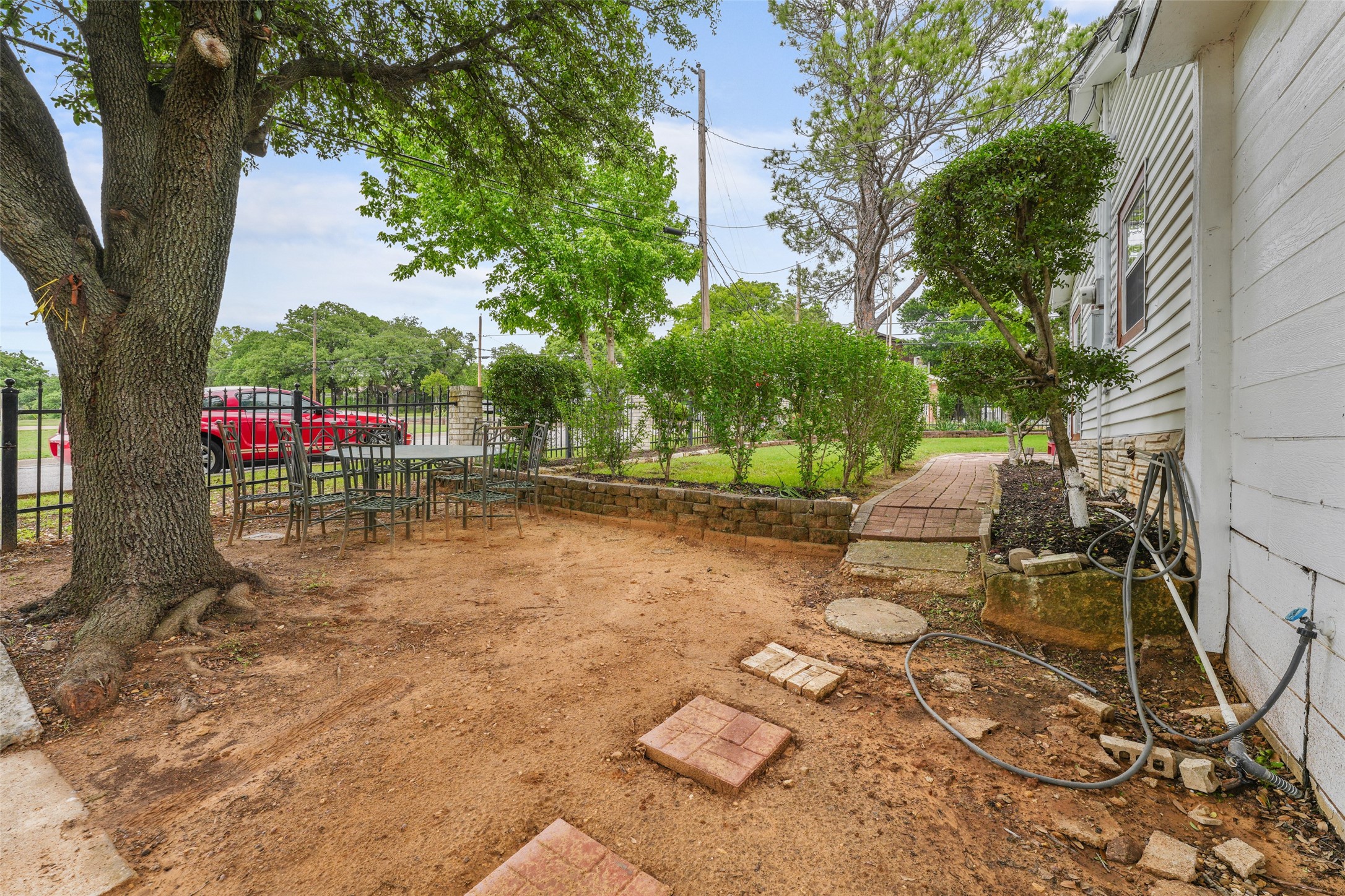 6000 Forest Hill Drive Forest Hill TX 76119