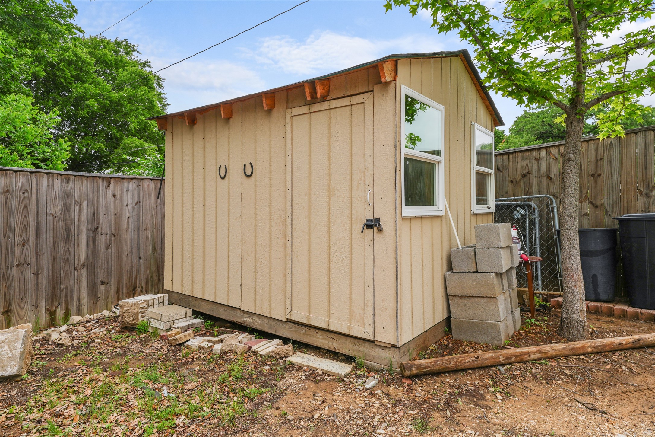 6000 Forest Hill Drive Forest Hill TX 76119